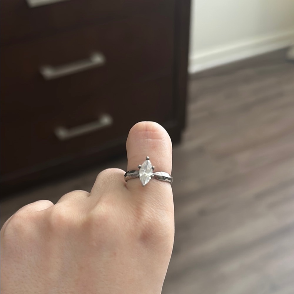 Elegant Silver Marquise Cut Ring